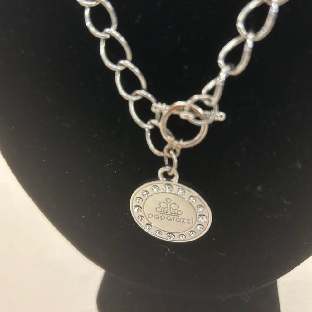 Paparazzi Silver Chain Necklace with Pendant - Picture 3 of 8